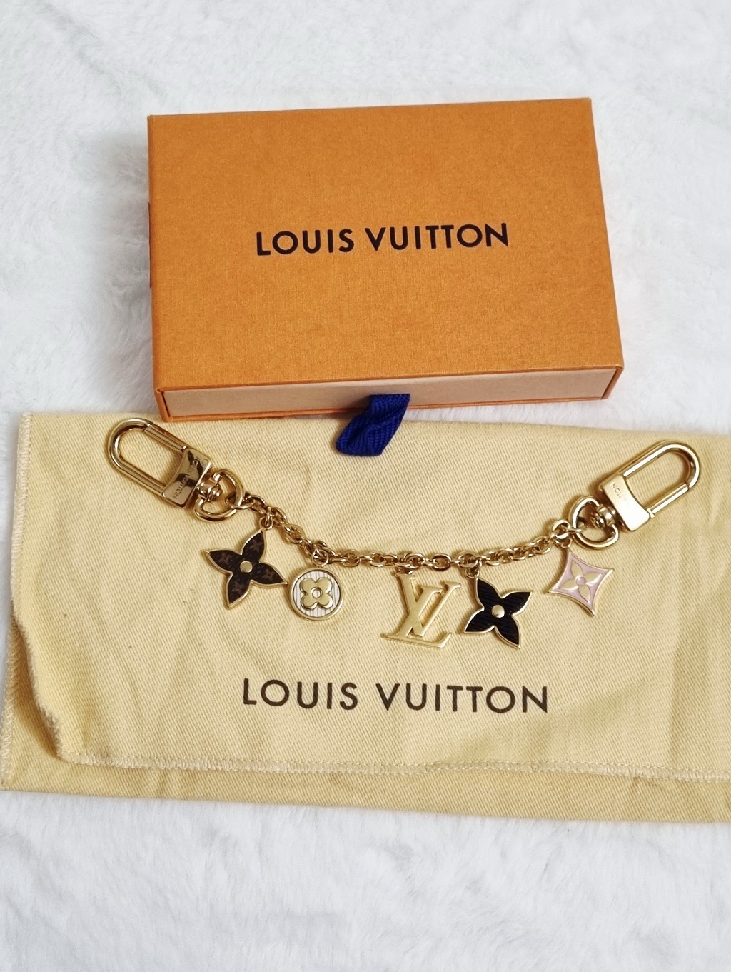 Louis Vuitton Gold-Tone Charm Chain